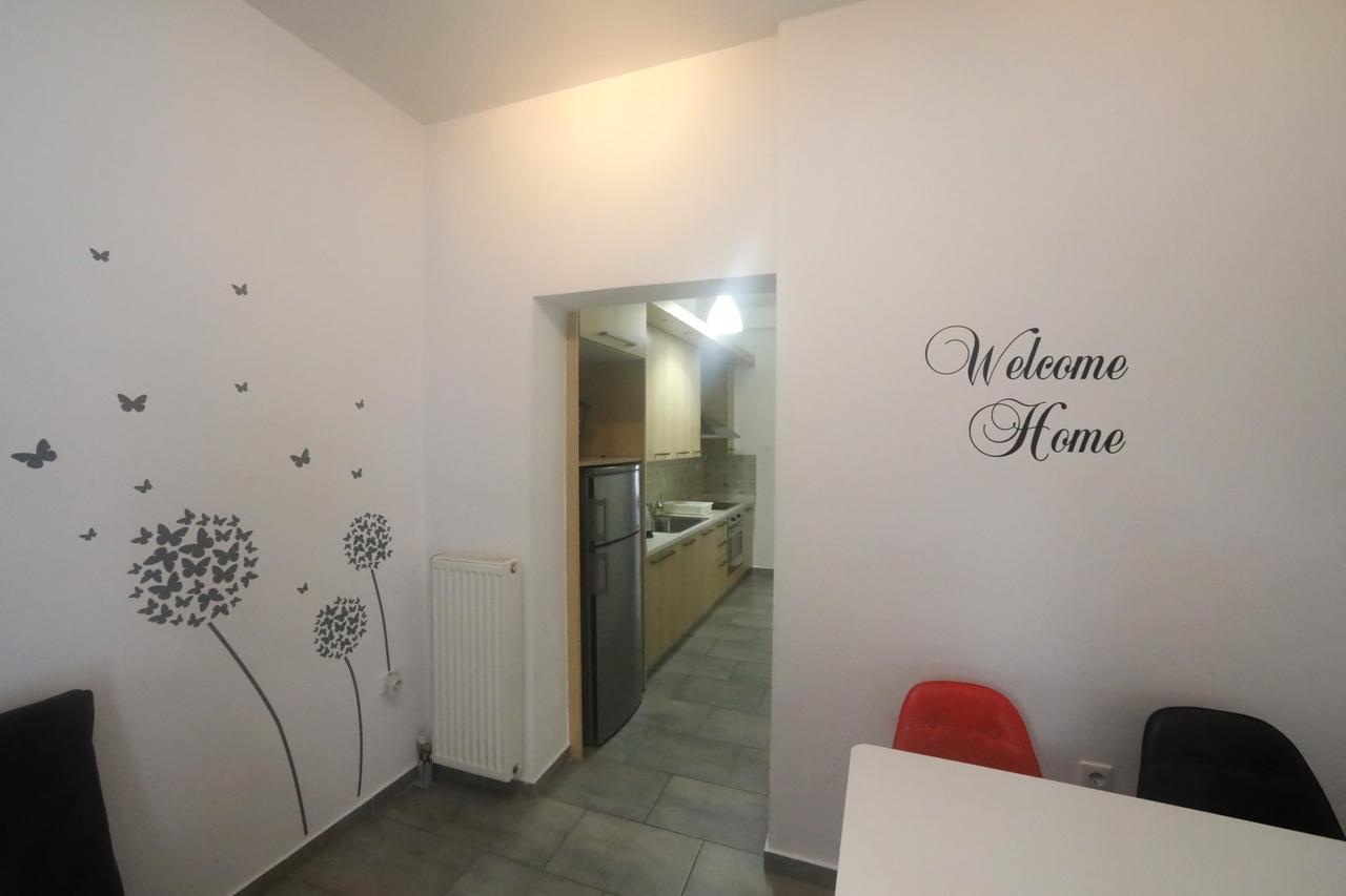 Gazi Boutique Apartment 2 เอเธนส์ ภายนอก รูปภาพ