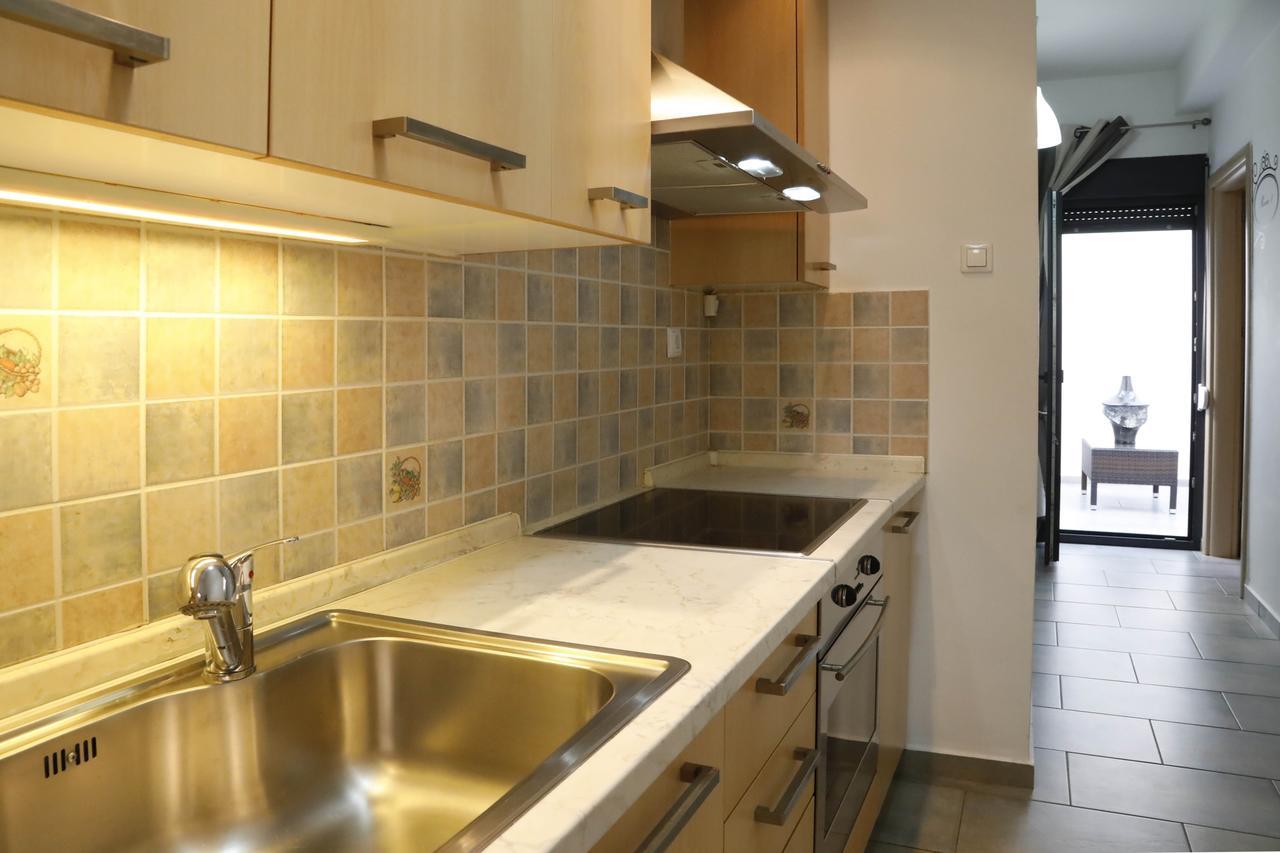 Gazi Boutique Apartment 2 เอเธนส์ ภายนอก รูปภาพ